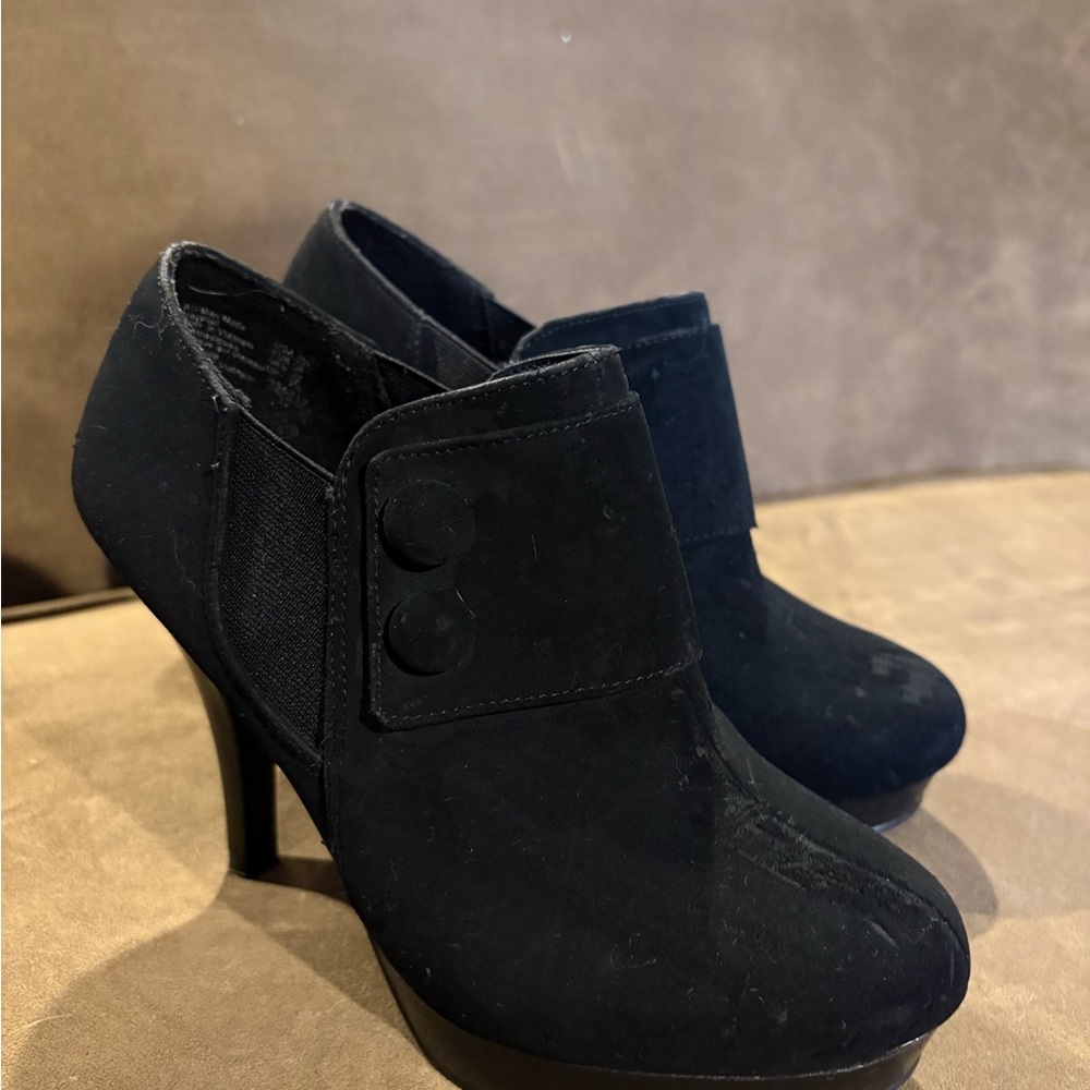 Fioni Heels